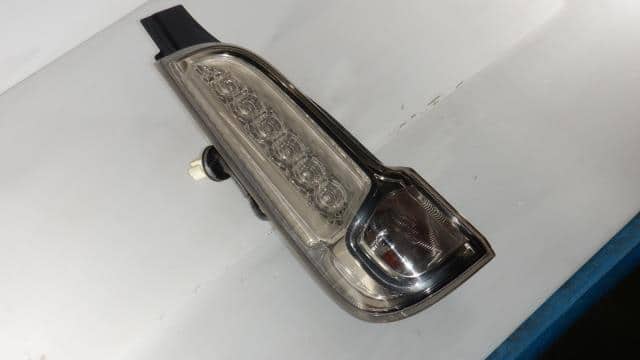 Left Tail Light SUZUKI Spacia 2016 DAA-MK42S 3567081M11 — photo 2