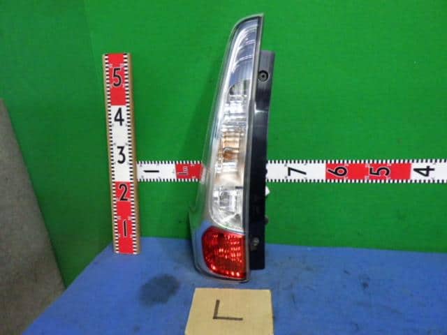 Left Tail Light NISSAN Dayz 2013 DBA-B21 — photo 1