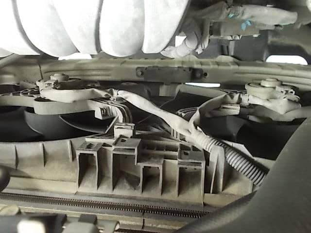 Radiator MITSUBISHI Delica D5 2010 DBA-CV4W — photo 2