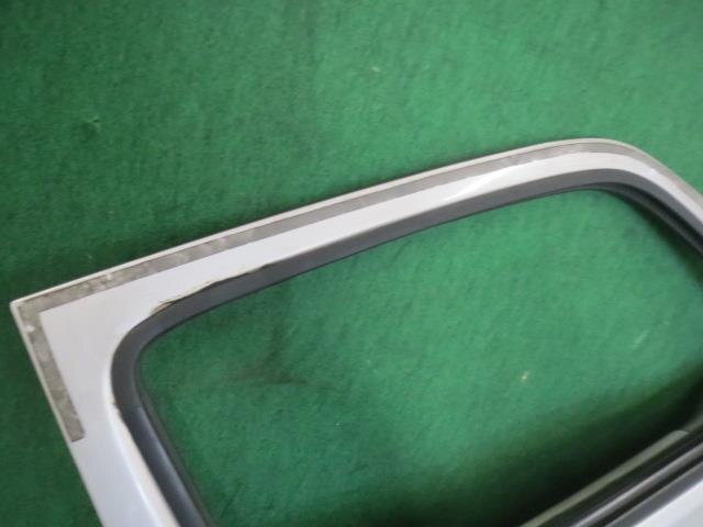 Front Right Door Assembly TOYOTA Hiace 2002 KJ-KZH138 — photo 6