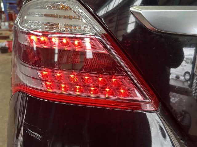 Left Tail Light HONDA Legend 2009 DBA-KB2 — photo 3
