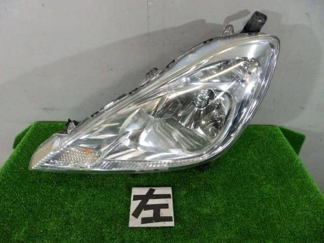 Left Headlight HONDA Fit 2012 DAA-GP1 — photo 1