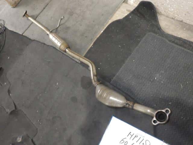 Front Exhaust Pipe MAZDA Laputa 1999 GF-HP11S 1A0240300A — photo 1