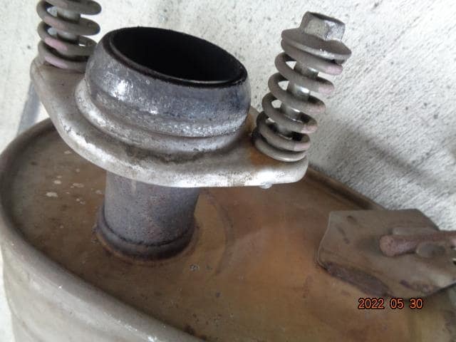 Exhaust Center Muffler NISSAN Nv200 vanette 2014 DBF-VM20 — photo 4