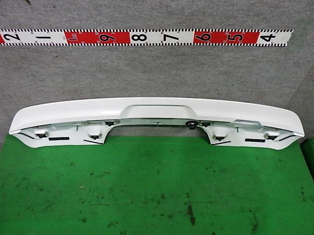 Rear Spoiler TOYOTA Landcruiser 3BA-VJA300 — photo 4