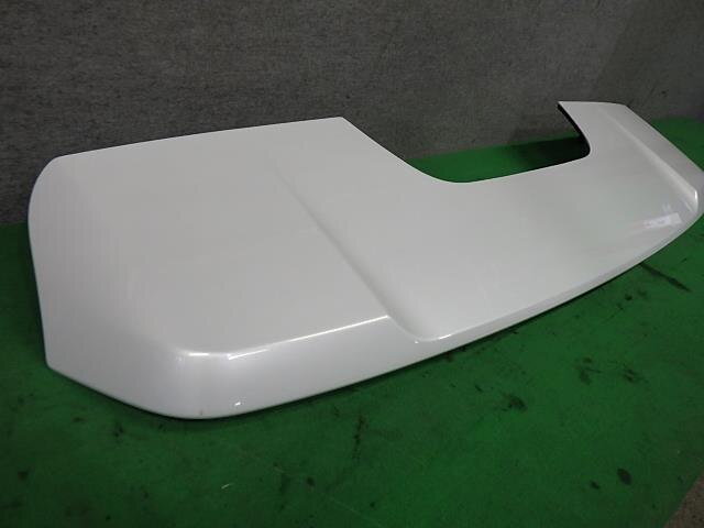 Rear Spoiler TOYOTA Landcruiser 3BA-VJA300 — photo 2