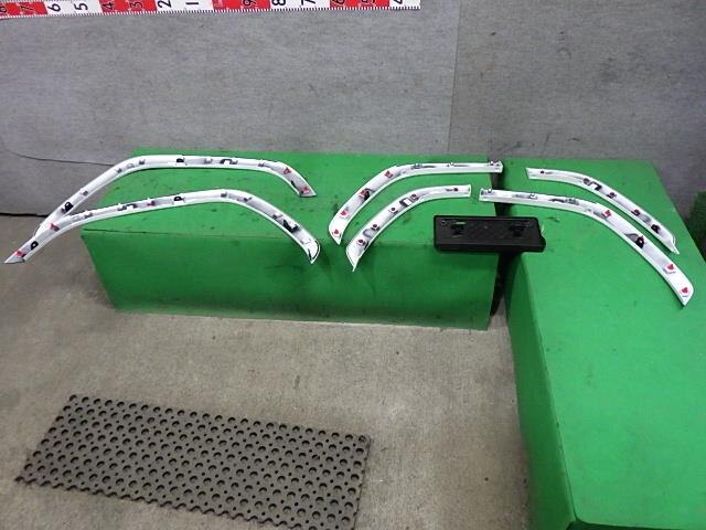 Exterior Parts TOYOTA Landcruiser 3BA-VJA300 — photo 9