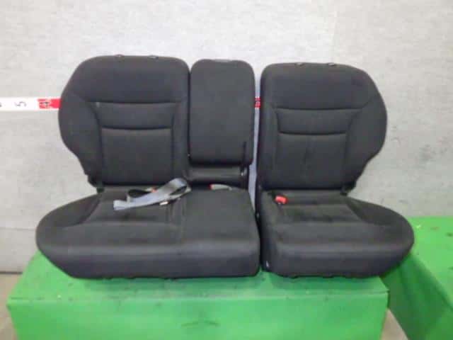 Second Seat HONDA Elysion RR2 — photo 1