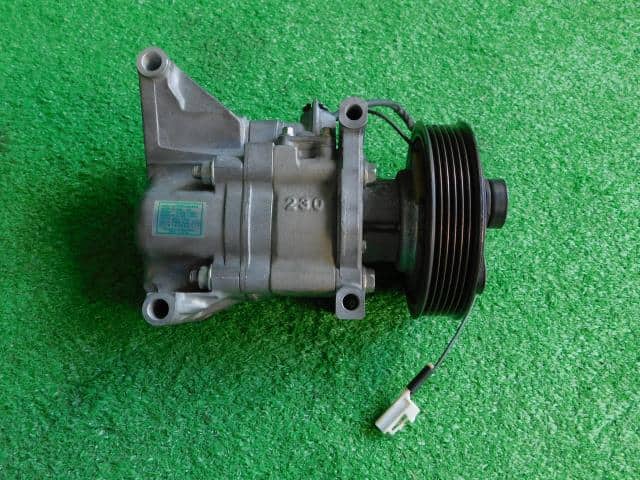 A/C Compressor MAZDA Demio 2010 DBA-DE3FS D65161450G — photo 1