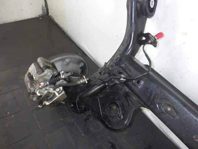 Rear Axle Beam Assembly SUZUKI Swift 2017 DAA-ZC53S — photo 3