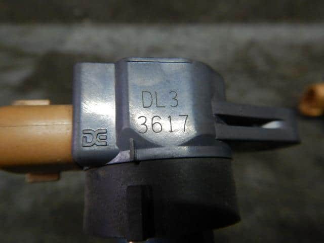 Ignition Coil SUZUKI Alto 2013 HBD-HA25V — photo 2
