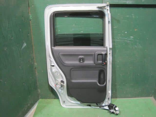 Rear Left Door Assembly MAZDA Flair wagon 2020 5AA-MM53S 1A3573020 — photo 2
