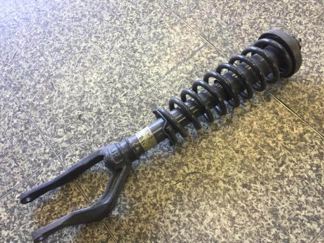 Front Right Strut HONDA Civic 2000 GF-EK3 — photo 1