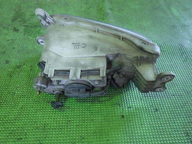 Right Fog Light Mitsubishi Fuso Fuso largesize car 2012 LKG-FS54VZ MK548583 — photo 2
