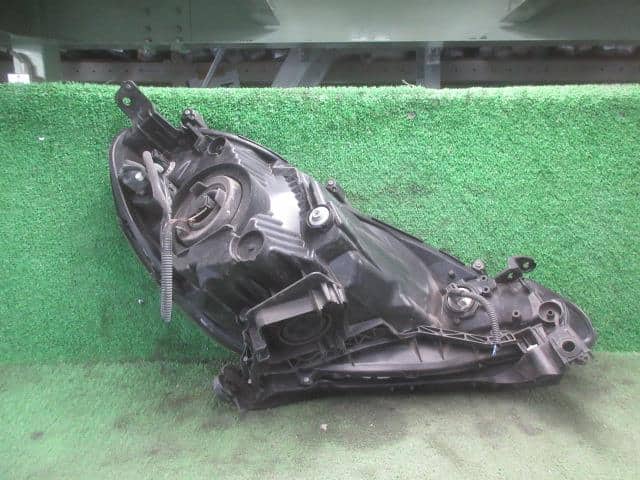 Left Headlight HONDA Fit 2010 DBA-GE6 — photo 3
