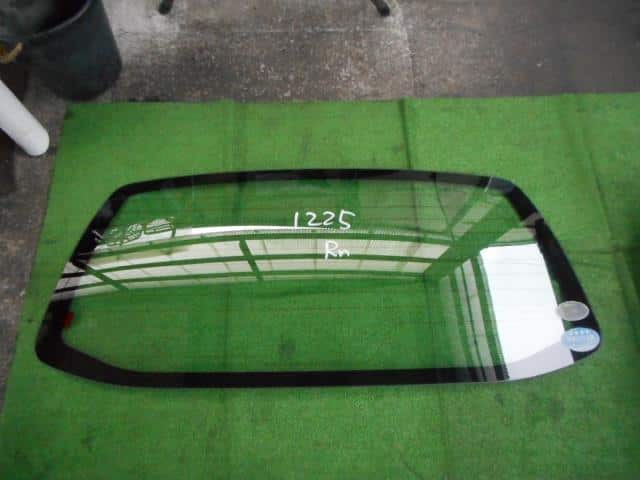 Rear Windshield MITSUBISHI Minica 2007 HBD-H42V — photo 1