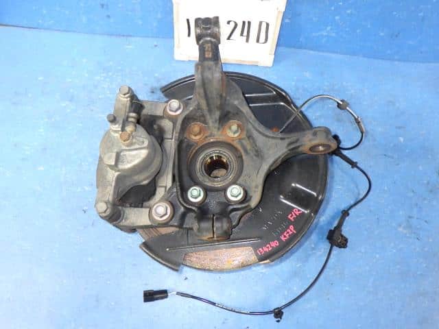 Front Right Knuckle Hub Assembly MAZDA CX-5 2017 LDA-KF2P — photo 2