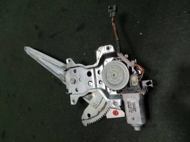 Rear Right Door Regulator DAIHATSU Mira 2002 TA-L700S — photo 1