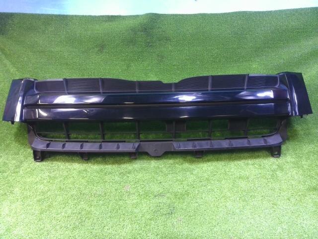 Radiator Grille TOYOTA Noah 2009 DBA-ZRR70 — photo 1