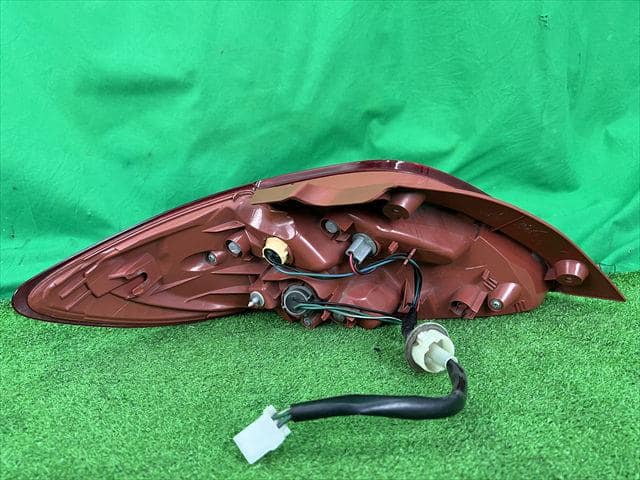 Right Tail Light MAZDA Demio 2008 DBA-DE3FS D65151150G — photo 2
