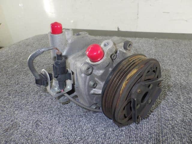 A/C Compressor SUZUKI Hustler 2016 DAA-MR41S 9520063R00 — photo 1