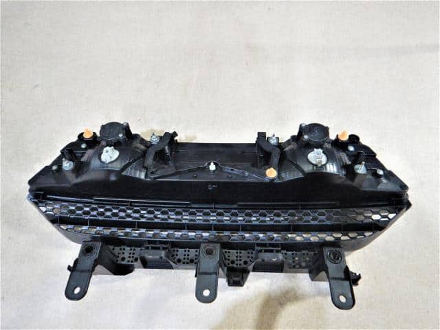 Rear Finish Panel HONDA 2015 DBA-JW5 33700TDJJ01 — photo 2