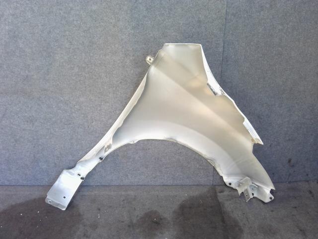 Left Fender Panel TOYOTA IST 2010 DBA-NCP110 — photo 3