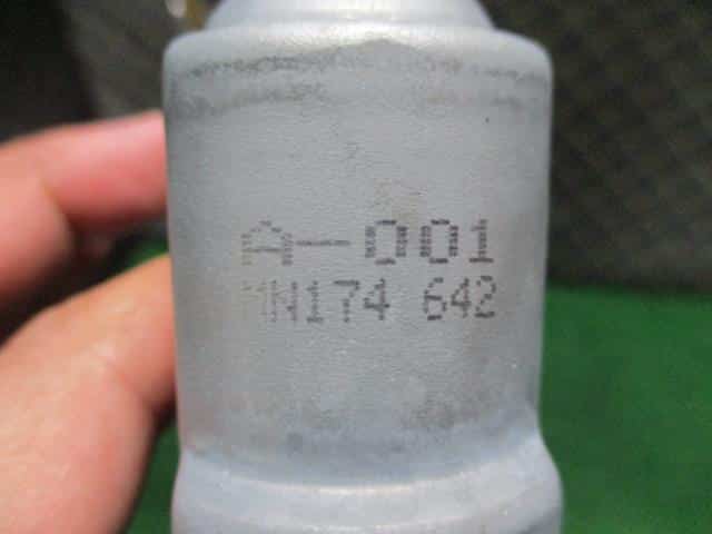 Front Right Door Regulator MITSUBISHI Toppo 2011 CBA-H82A — photo 4