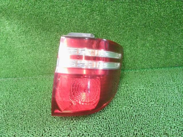 Right Tail Light TOYOTA Alphard 2007 TA-MNH15W 8155058050 — photo 1