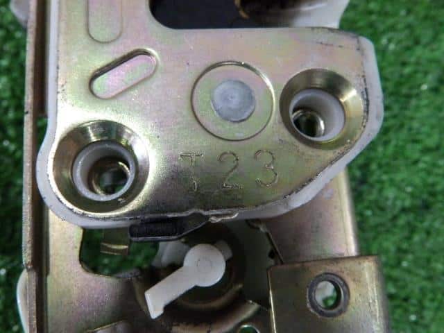 Front Left Door Lock Actuator MAZDA Titan 2000 GE-SYE6T WG7059310B — photo 3