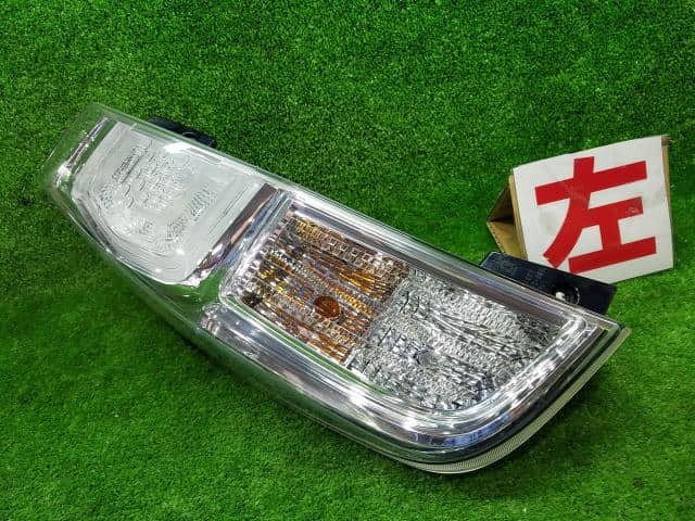 Left Tail Light MITSUBISHI Ek space 2015 DBA-B11A — photo 1