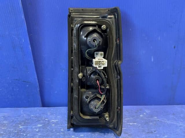 Left Tail Light NISSAN Terrano 1993 E-WHYD21 — photo 4
