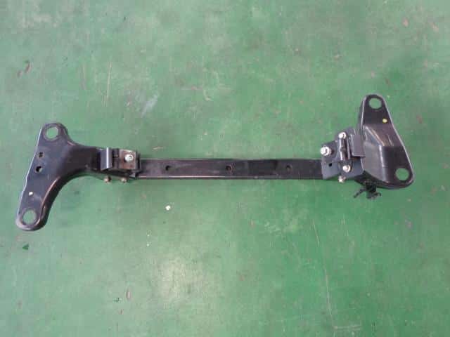 Front Member DAIHATSU Hijet 2010 EBD-S331V — photo 1