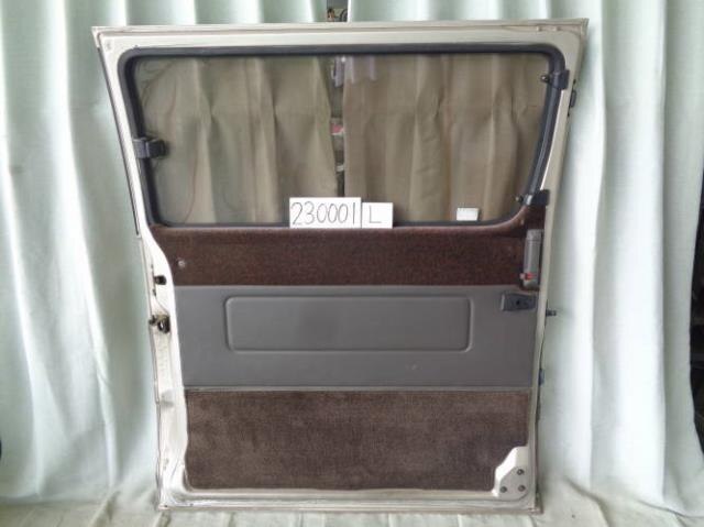 Rear Left Door Assembly TOYOTA Hiace 1993 Y-KZH106 — photo 2