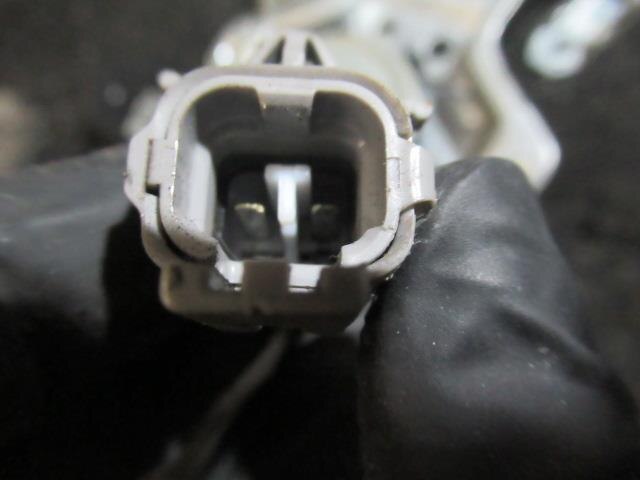 Front Right Door Regulator TOYOTA Liteace 1994 E-YR30 — photo 4