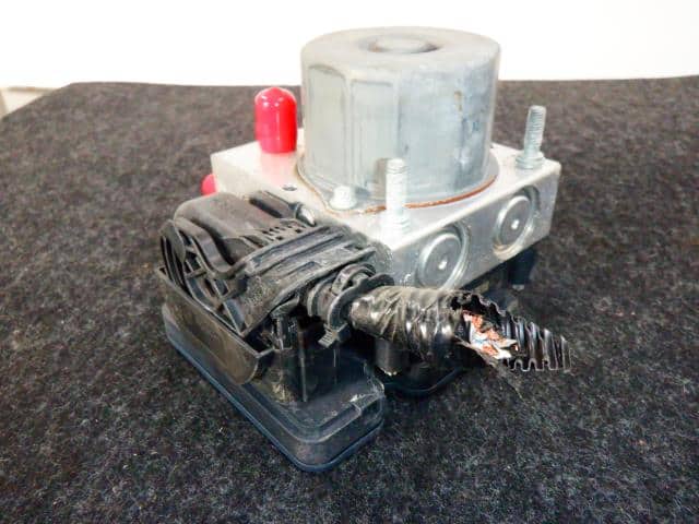 ABS Actuator SUZUKI Swift 2013 DBA-ZC72S — photo 2