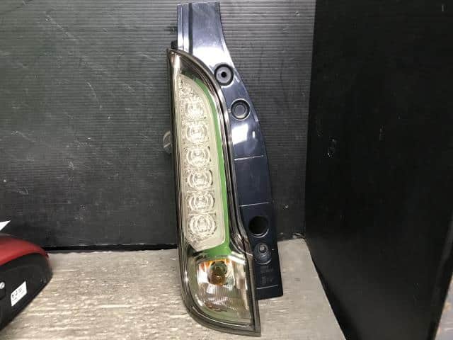 Left Tail Light SUZUKI Spacia 2013 DBA-MK32S 3567081M11 — photo 1