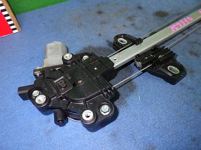 Front Right Door Regulator HONDA N BOX 2012 DBA-JF2 — photo 2