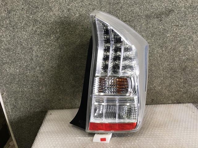 Right Tail Light TOYOTA Prius 2009 DAA-ZVW30 — photo 1