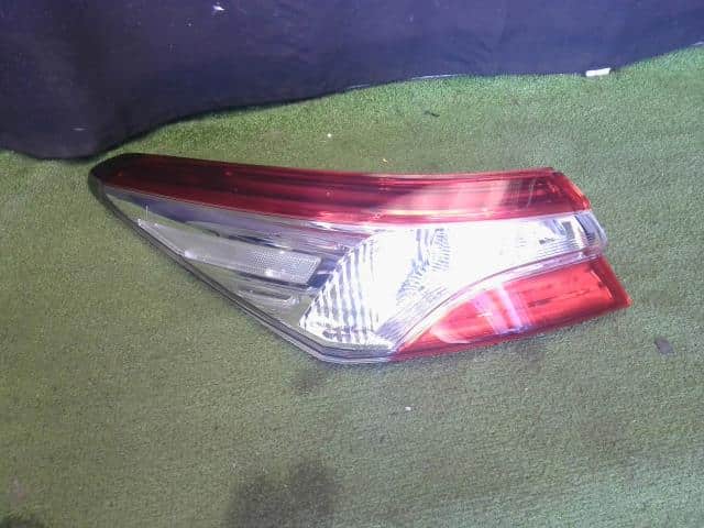 Left Tail Light TOYOTA Camry DAA-AXVH70 (H) — photo 1