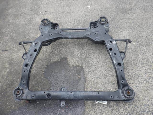 Front Member TOYOTA Camry 2014 DAA-AVV50 — photo 1