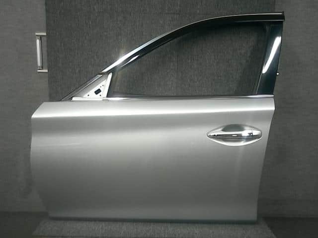 Front Left Door Assembly NISSAN Skyline 2014 DAA-HV37 — photo 1