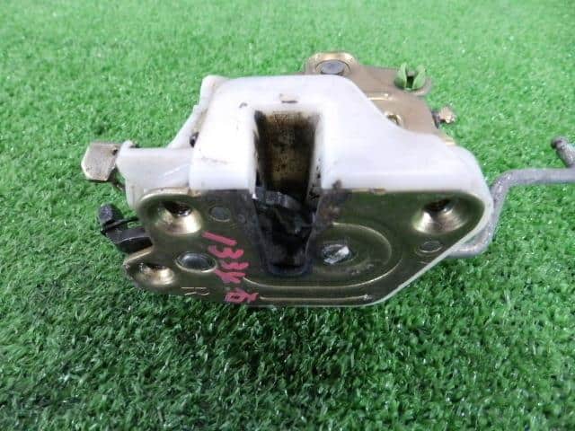 Door Lock Solenoid MITSUBISHI Minicab 1992 V-U41 — photo 3