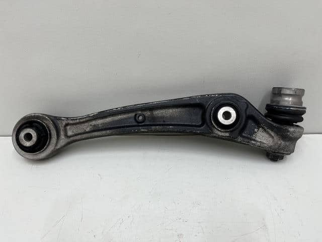 Front Left Lower Control Arm AUDI Audi a4 2009 ABA-8KCDNF 8K0407155B — photo 1