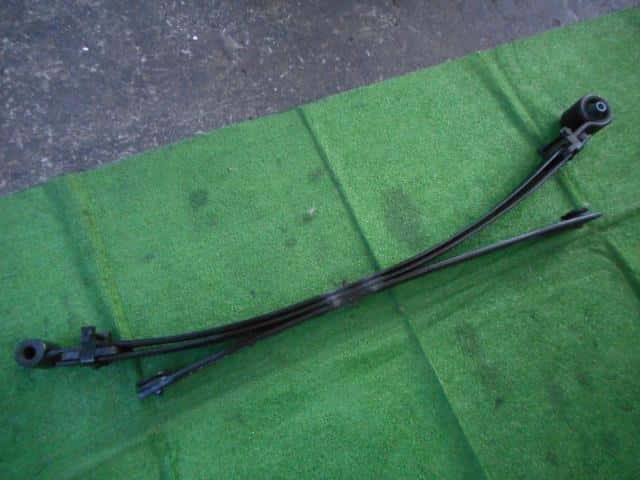 Rear Right Leaf Spring Assembly HONDA Vamos Hobio 2006 GBD-HJ2 — photo 3