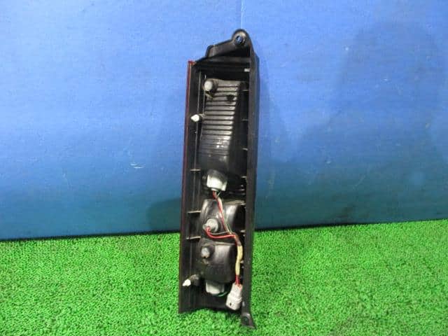 Right Tail Light SUZUKI Every 2006 ABA-DA64W 3565068H10 — photo 2