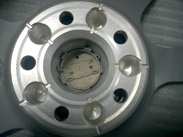 Wheel AUDI Audi q5 ã€ç¾Žå“ã€‘ï½±ï½³ï¾ƒï¾žï½¨Q5ç´”æ­£ — photo 2