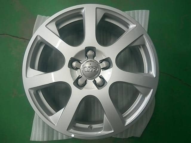 Wheel AUDI Audi q5 ã€ç¾Žå“ã€‘ï½±ï½³ï¾ƒï¾žï½¨Q5ç´”æ­£ — photo 1