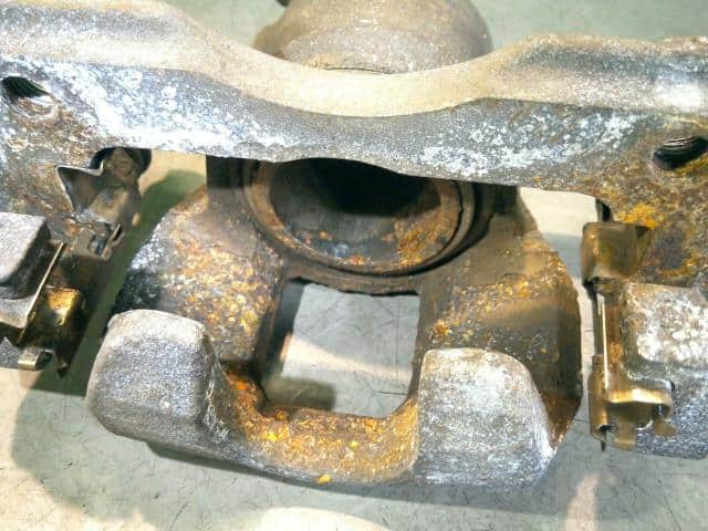 Front Right Caliper SUBARU Sambar 2019 EBD-S510 — photo 4