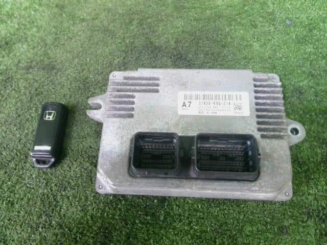 Engine Control Unit HONDA N BOX 2013 DBA-JF1 — photo 1